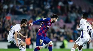 写着不凡故 写着不凡故